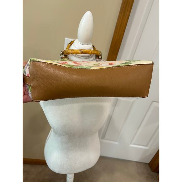 G.H.Bass and Co. canvas floral print bag with bamboo handles - Picture 3 of 6